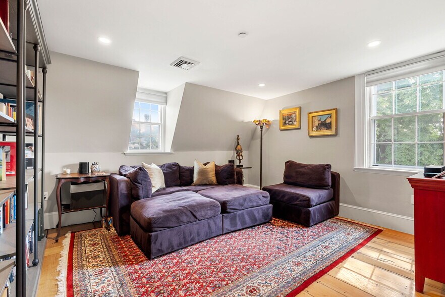 More Photos Of 314 Essex St, Salem Specialty For Sale