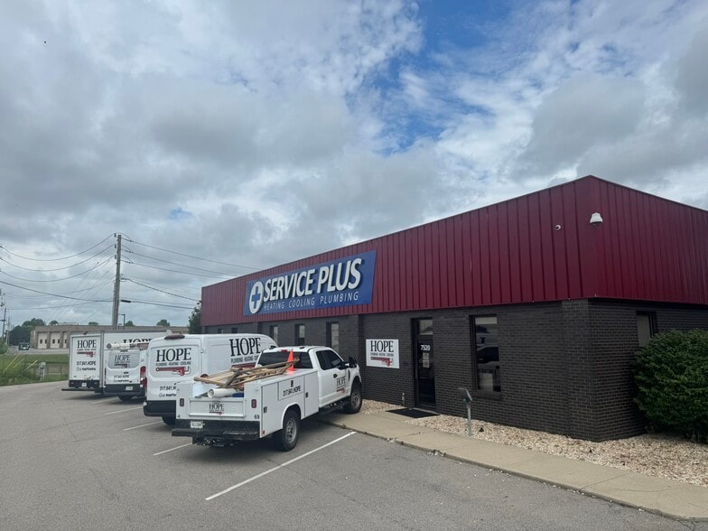 More Photos Of 7520 E 88th Pl, Indianapolis Flex For Lease