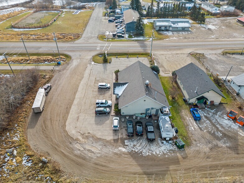 More Photos Of 1916 10th Av, Spruce View Restaurant For Sale