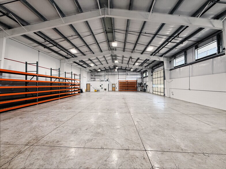 More Photos Of 180 S Danebo Ave, Eugene Warehouse For Lease