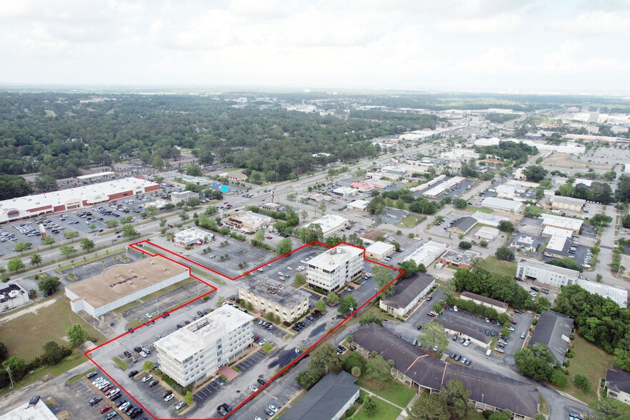 More Photos Of 3929 Airport Blvd, Mobile Office For Sale