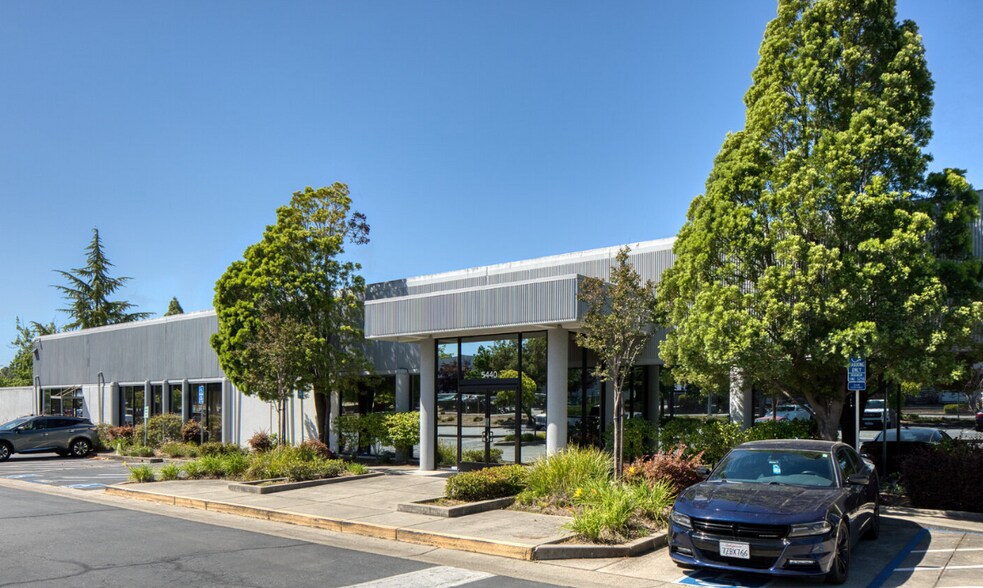 More Photos Of 5440 Stationers Way, Sacramento Distribution For Lease