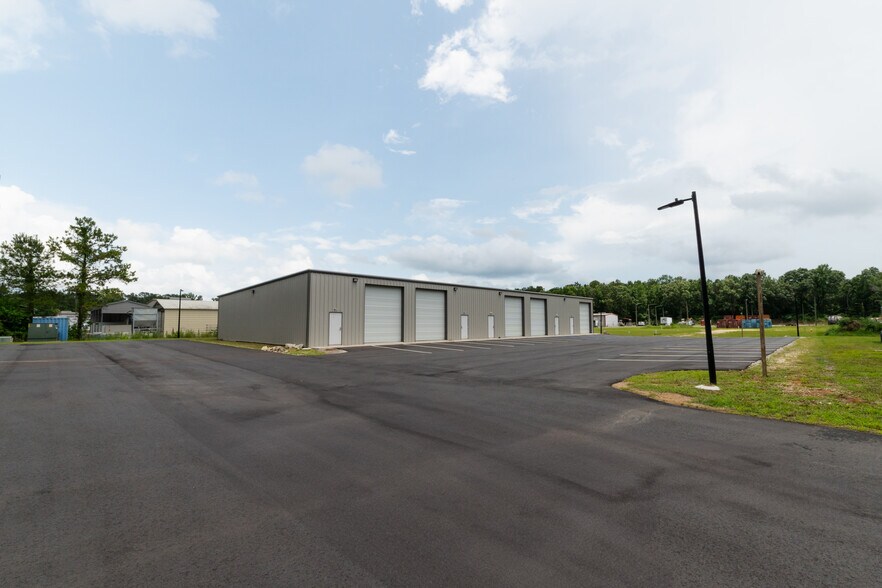 More Photos Of 4557 Savannah Hwy, Ravenel Light Manufacturing For Lease