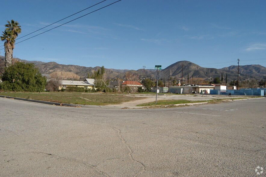 Primary Photo Of 1579 Carpenter St, San Bernardino Storefront For Lease
