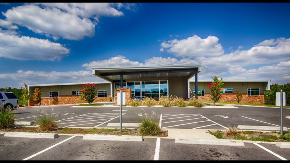 More Photos Of 100 Hollywood Ave, Hot Springs Medical For Sale