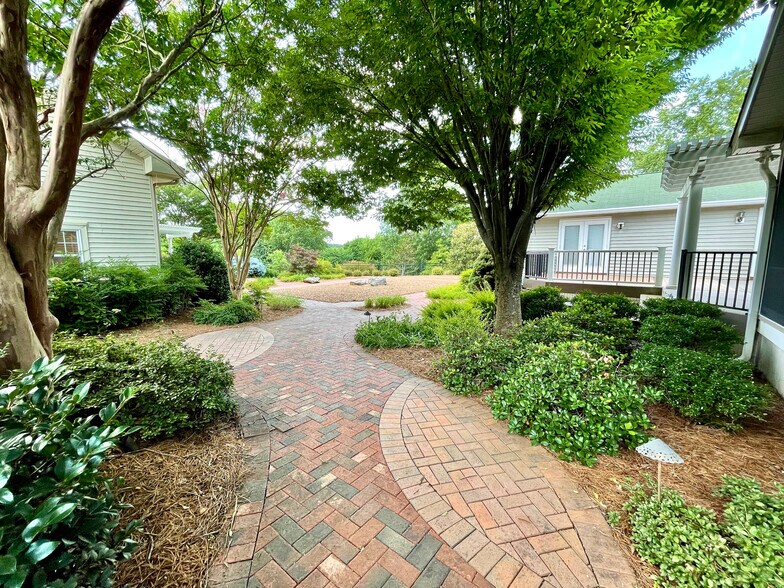 More Photos Of 5587 Garden Village Way, Greensboro Office For Lease