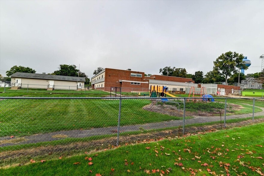 More Photos Of 520 E Holum St, Deforest Schools For Sale