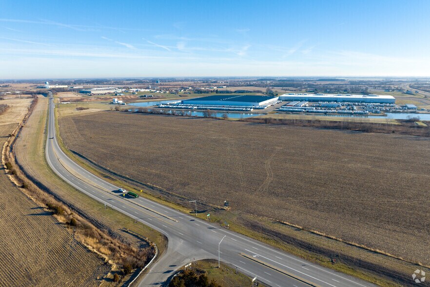 More Photos Of US-35 / SR 753 North East lot of the US-35 / 753 sr, Washington Court House Land For Sale