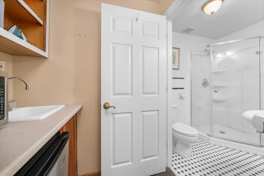 More Photos Of 5358 York Rd, Doylestown Hospitality For Sale