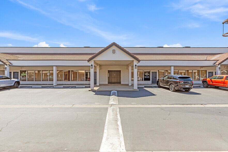 More Photos Of 2125 Wylie Dr, Modesto Office For Sale