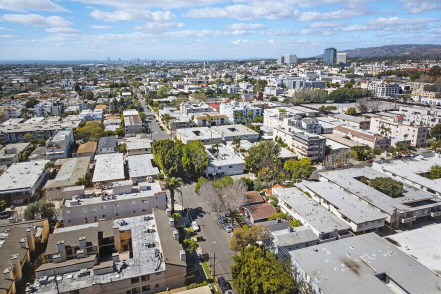 More Photos Of 11565 Iowa Ave, Los Angeles Apartments For Sale