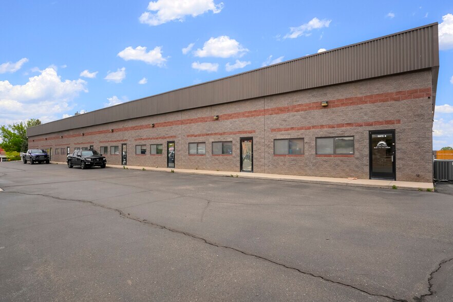 More Photos Of 1740 Skyway Dr, Longmont Warehouse For Lease