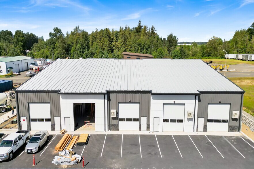 More Photos Of 115 Duffner, Lynden General Retail For Lease