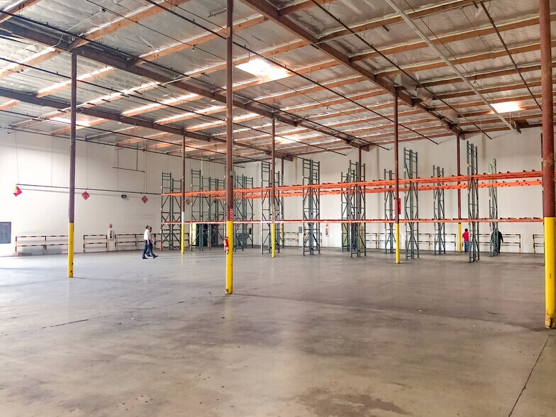 More Photos Of 7210 Dominion Cir, Commerce Warehouse For Lease
