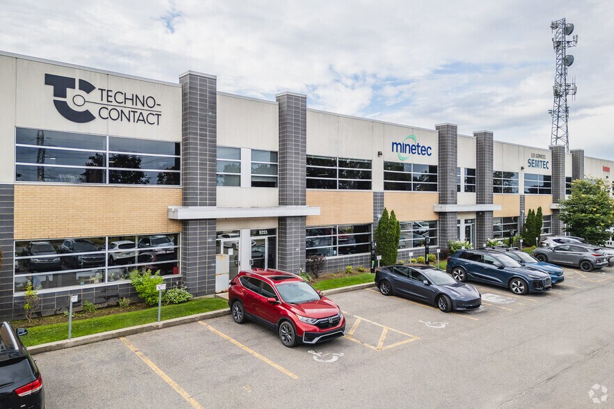 More Photos Of 9251-9283 Thimens Rue, Pierrefonds Light Distribution For Lease