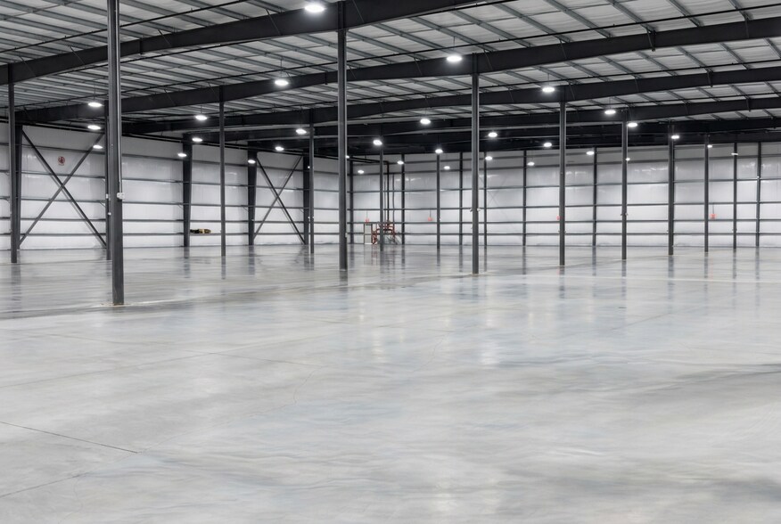 More Photos Of 22 Rifle Trl, Hickory Warehouse For Sale