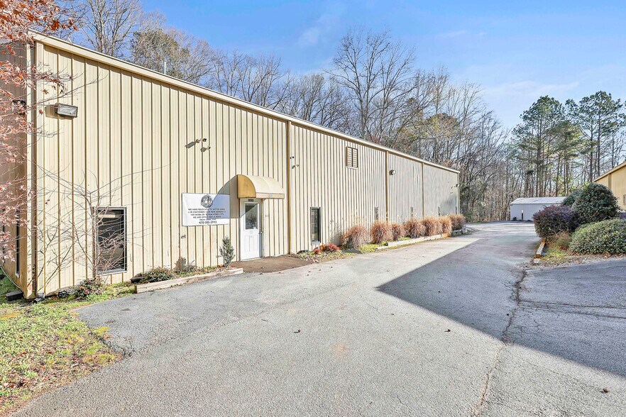 More Photos Of 243 Senoia Rd, Peachtree City Unknown For Lease