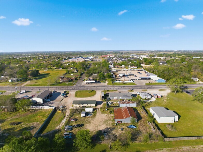 More Photos Of 510 S Robinson Dr, Robinson Office For Sale