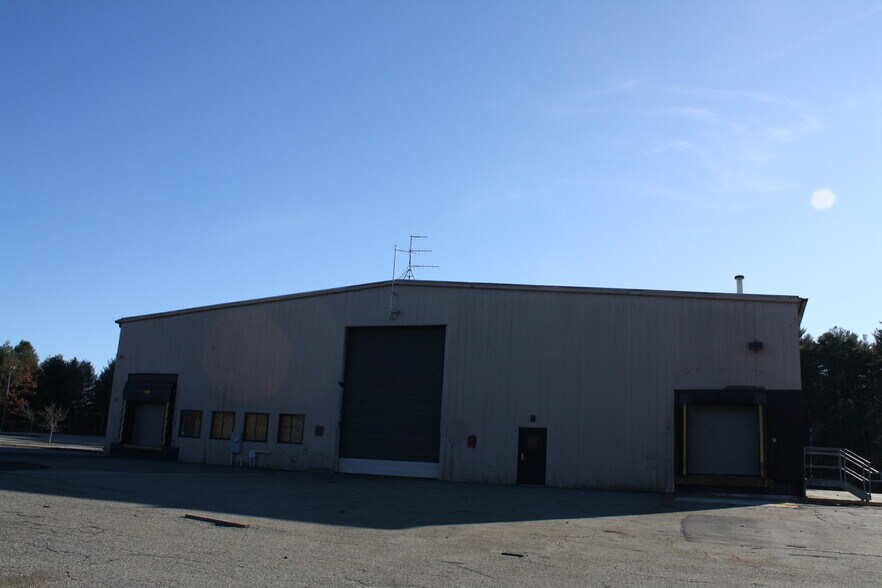 More Photos Of 30 Independence Rd, Kingston Distribution For Lease
