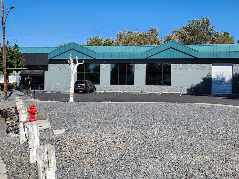 More Photos Of 310 SE Railroad St, Bend Storefront Retail Residential For Lease
