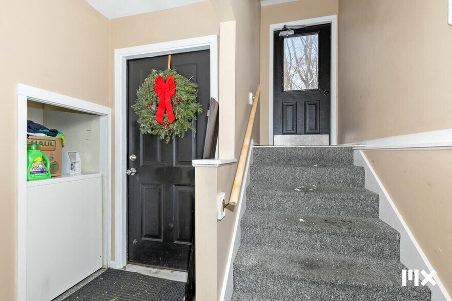 More Photos Of 2535 7th St, Shelbyville Apartments For Sale