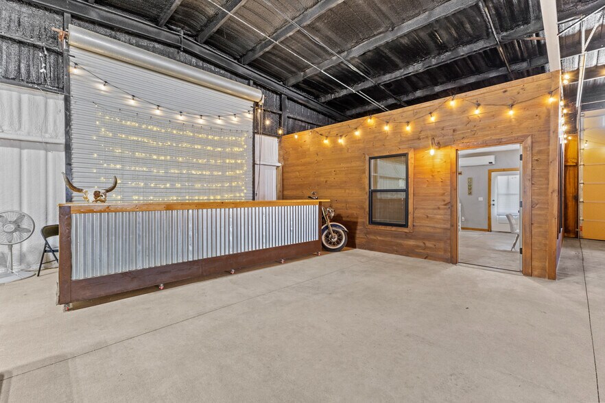 More Photos Of 20500 N 2810 Rd, Kingfisher Lodge Meeting Hall For Sale