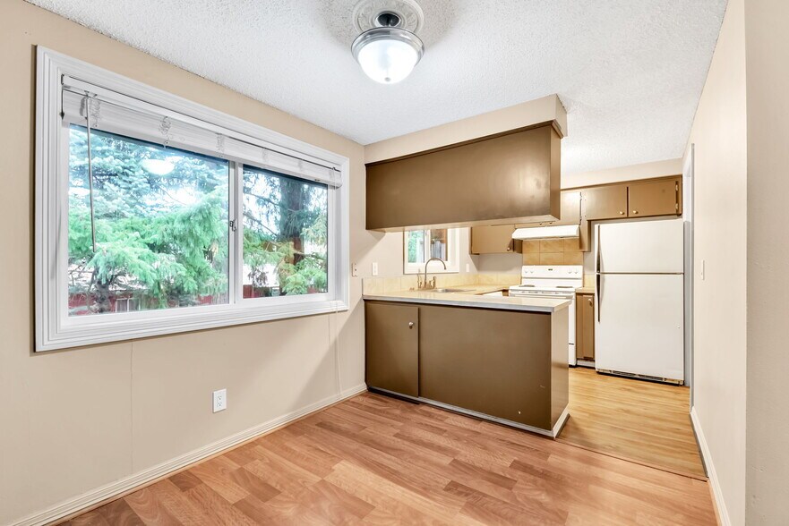 More Photos Of 13500 SE Linden Ln, Milwaukie Apartments For Sale