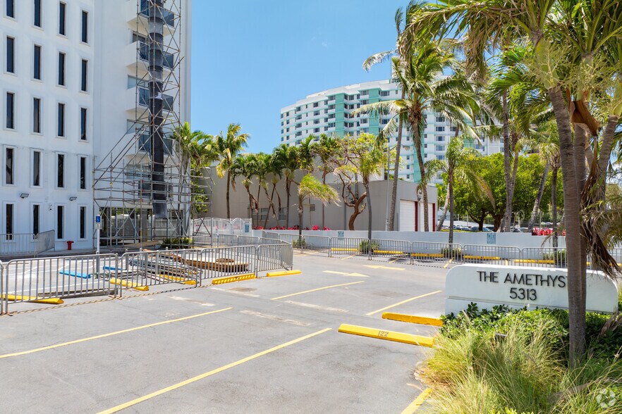 More Photos Of 5313 Collins Ave, Miami Beach Apartments For Sale