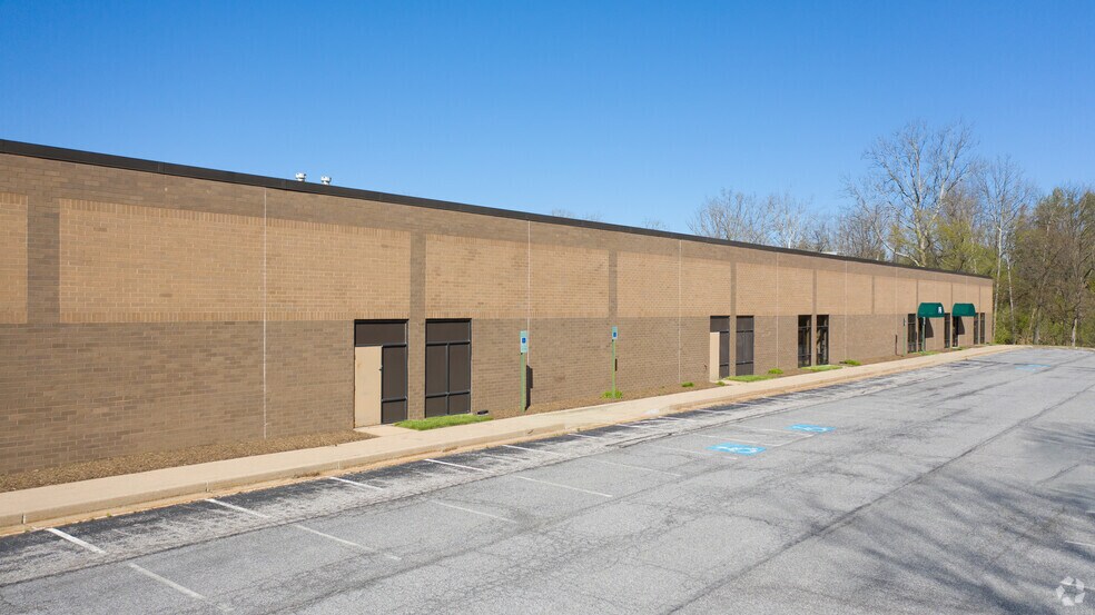 More Photos Of 10709 Gilroy Rd, Hunt Valley Light Manufacturing For Lease