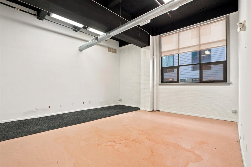 More Photos Of 5534-5546 Pulaski Ave, Philadelphia Office For Lease