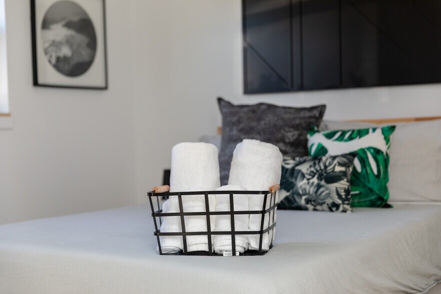 More Photos Of 402 Ocean Breeze, Lake Worth Beach Apartments For Sale