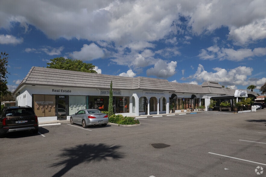 Primary Photo Of 5701-5781 N Federal Hwy, Boca Raton Storefront Retail Office For Lease