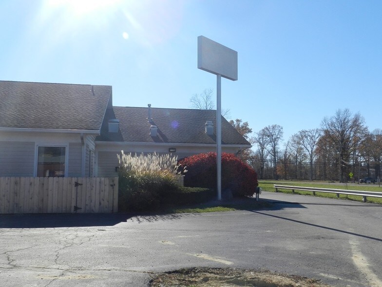 More Photos Of 3088 Angel Dr, Bethel Medical For Sale