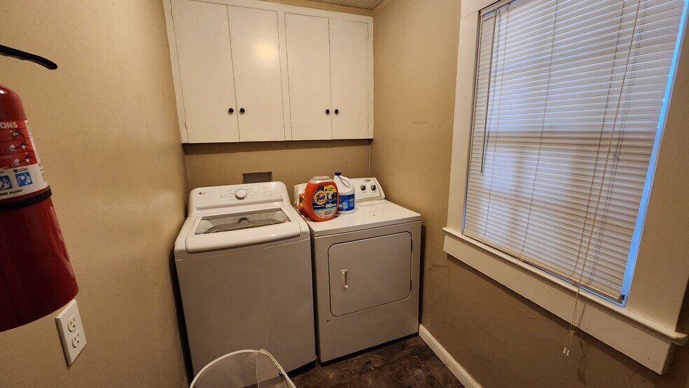 More Photos Of 9300 W County Road 60, Midland Flex For Sale