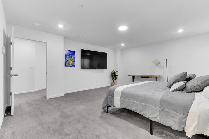 More Photos Of 3600 Pride Way, Stockton Multifamily For Sale