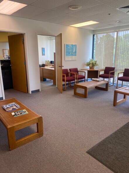 More Photos Of 28 Lord Rd, Marlborough Office For Lease