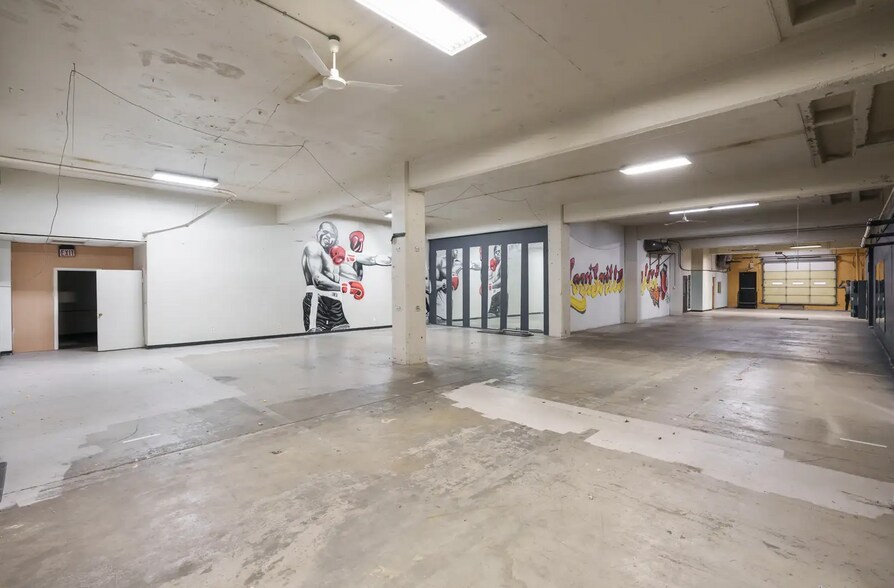 More Photos Of 1001 W Main St, Louisville Manufacturing For Sale