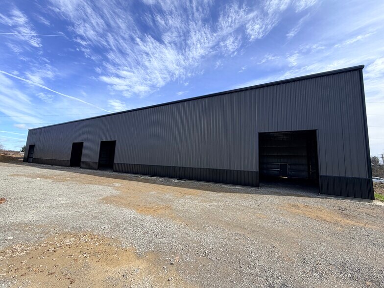 More Photos Of 420 McClurg Rd, Youngstown Warehouse For Sale