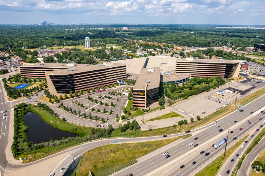 More Photos Of 7601 Penn Ave S, Richfield Office For Lease