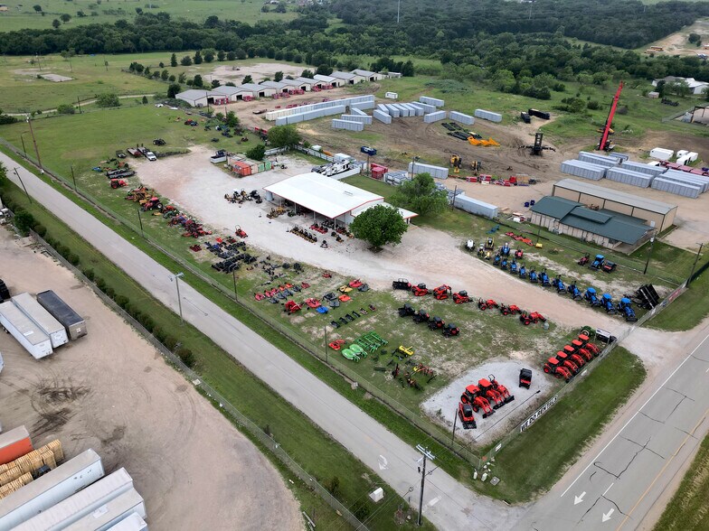 More Photos Of 3456 S Burleson Blvd, Alvarado Freestanding For Sale