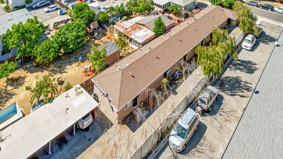 More Photos Of 460 S Buena Vista, San Jose Apartments For Sale