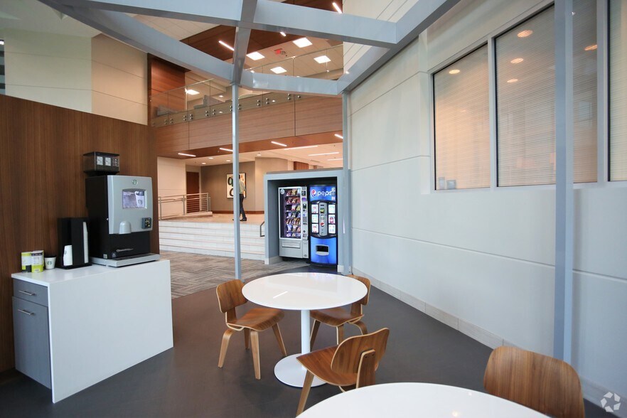 More Photos Of 10900 Nuckols Rd, Glen Allen Medical For Lease