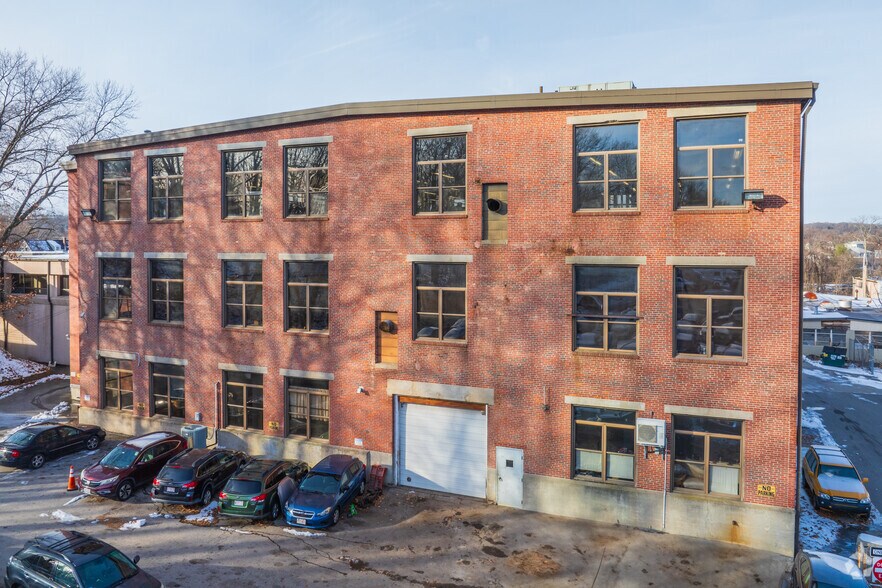 More Photos Of 60 Fremont St, Worcester Warehouse For Lease