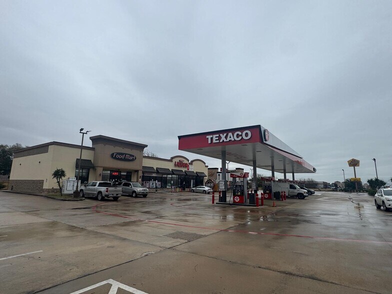 More Photos Of 10905 W Fairmont Pky, La Porte Fast Food For Sale