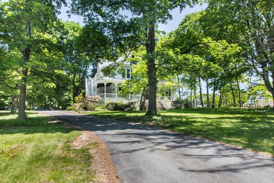 More Photos Of 40 High St, Acton Apartments For Sale