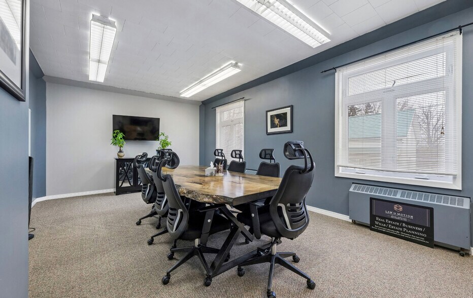 More Photos Of 140 Queen St, Clarington Religious Facility For Lease