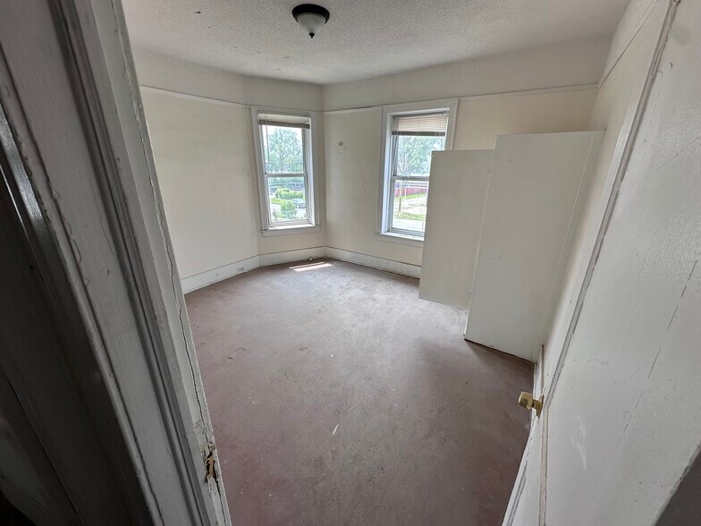 More Photos Of 2360 W Grand Blvd, Detroit Apartments For Sale