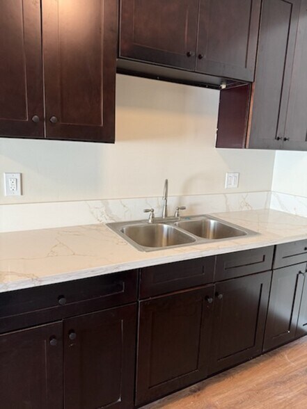 More Photos Of 173 W Cascade Dr, Rialto Manufactured Housing Mobile Home Park For Sale