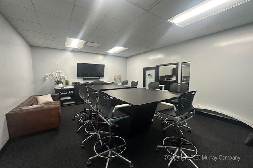 More Photos Of 820 N Cedarbrook Ave, Springfield Industrial For Sale