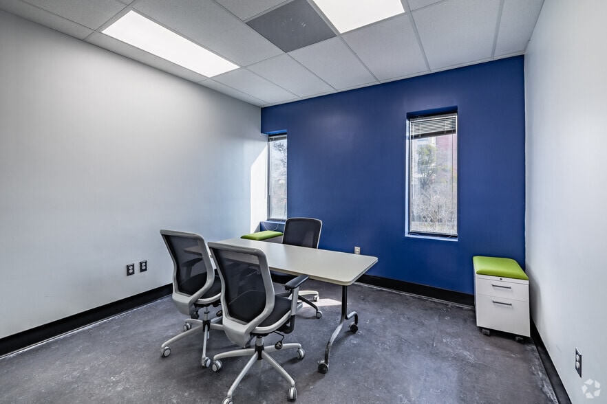 More Photos Of 3300 W Montague Ave, North Charleston Medical For Sale